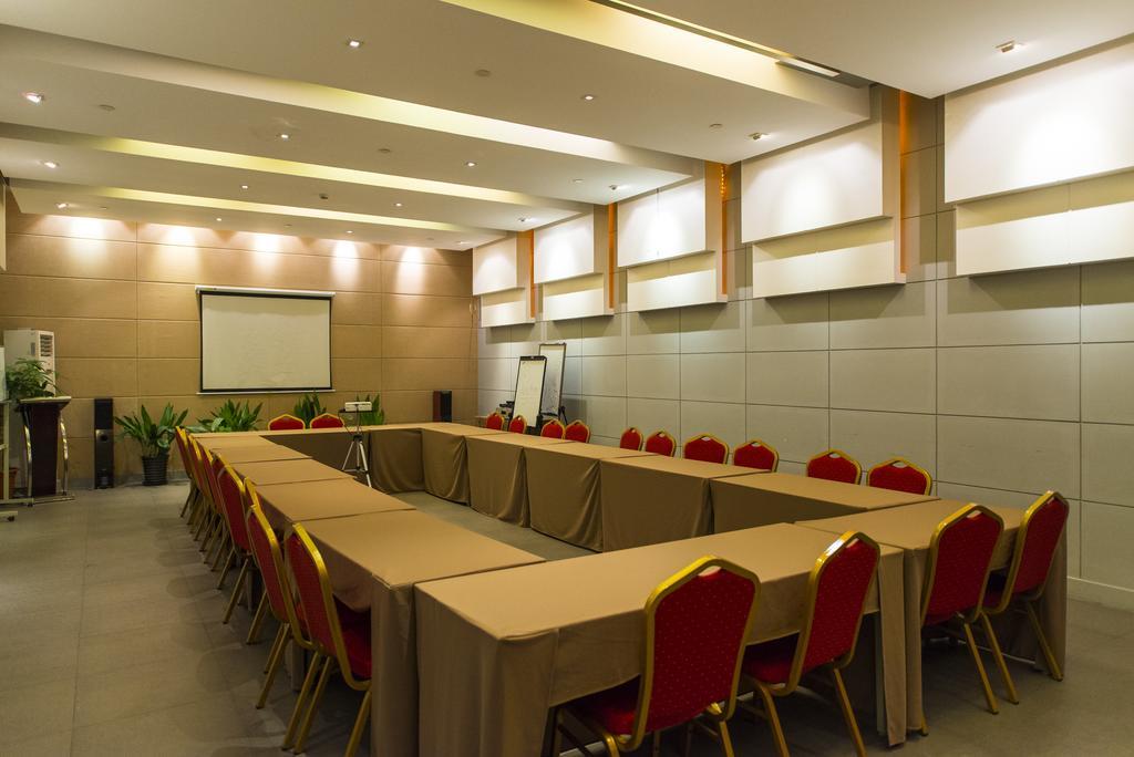Jinjiang Inn Select Wuhan Chu Hehan Street Shuiguohu Exterior photo